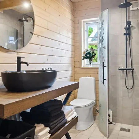 Feriehus Vicktoria - 1-5km From The Sea In Lolland- Falster And Mon By Interhome *