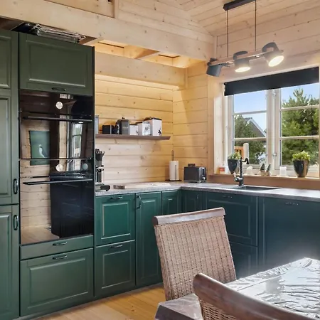 Vicktoria - 1-5km From The Sea By Interhome بيت للعطل